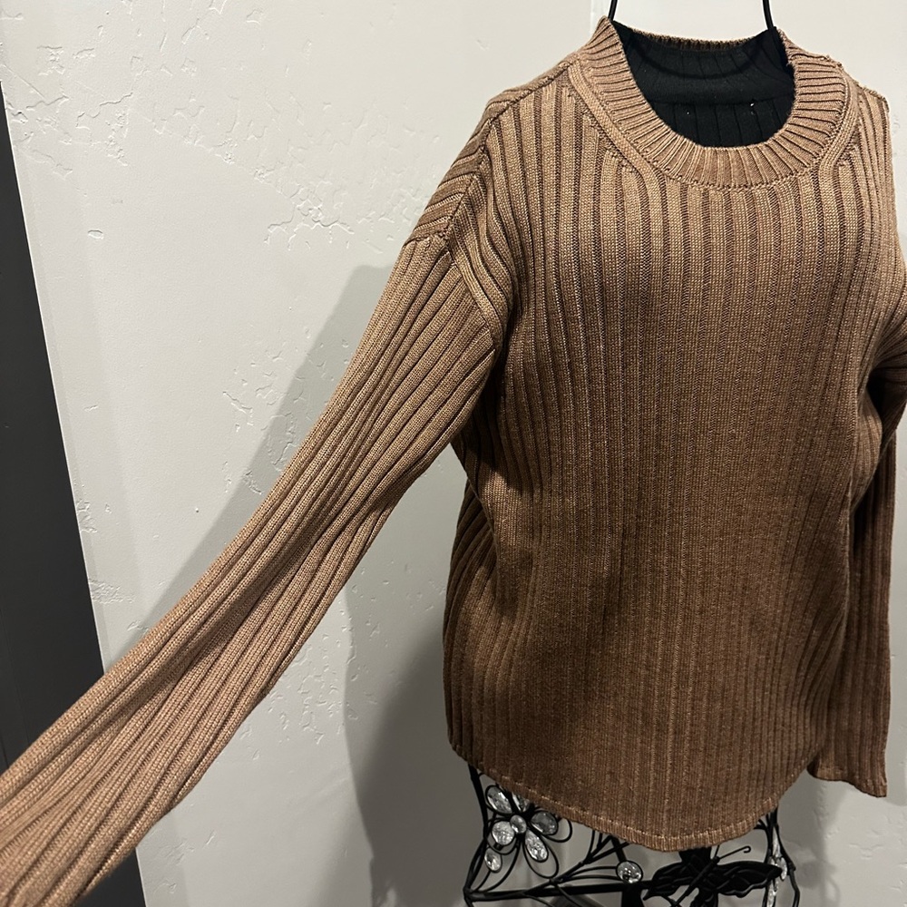 Sweater - Picture 2 of 5